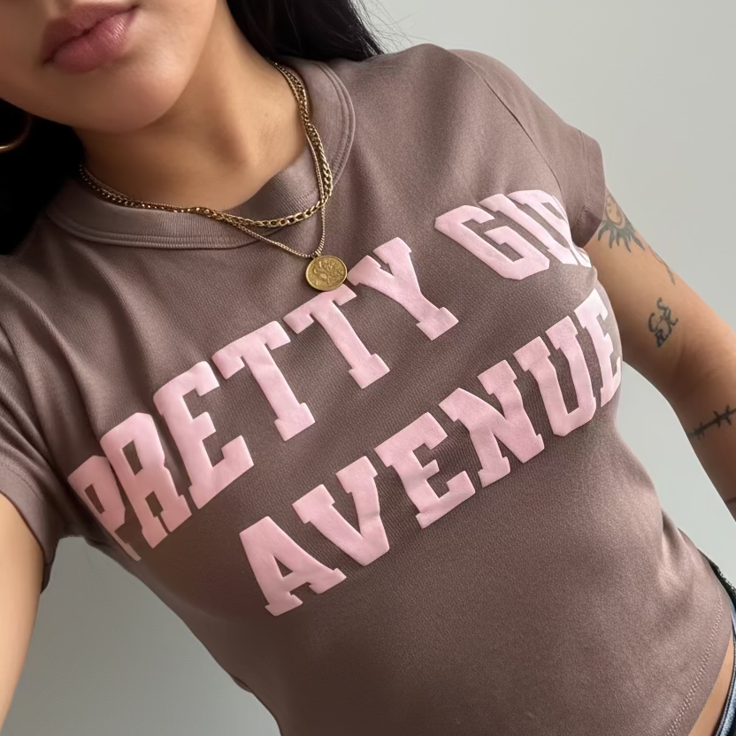 Pretty Girl Avenue Puff Print | Cropped Baby Tee